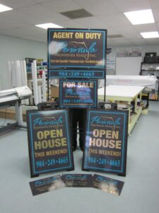 custom outdoor real estate signs